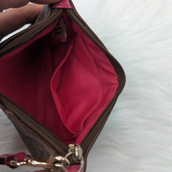 COACH Corner Zip Wristlet In Signature Canvas Khaki / Dahlia - Picture 6 of 10
